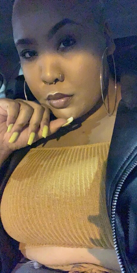 Bratti Madi_ naked onlyfans pics