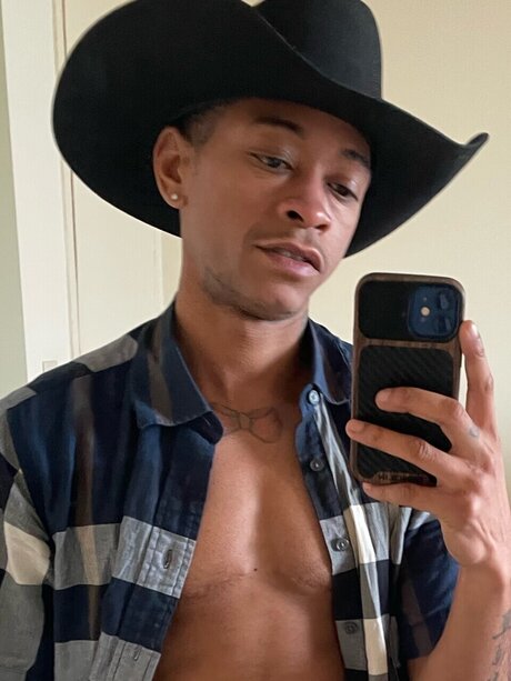 LGBT Love Unlocked nude only fans