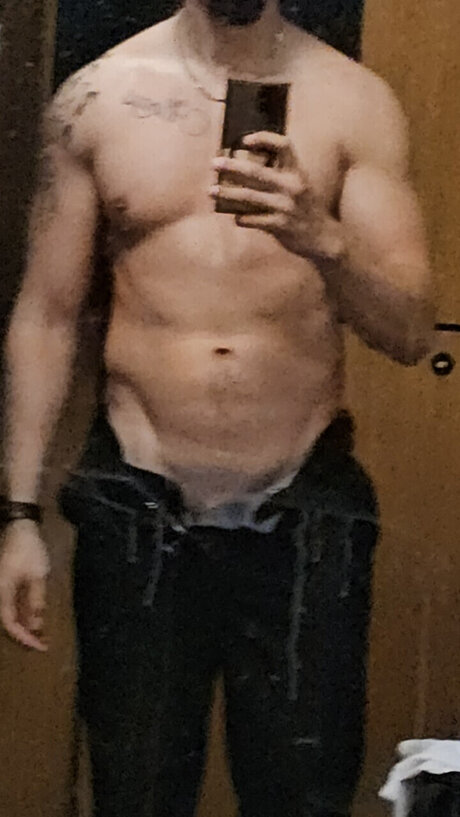 SculptedStud onlyfans xx