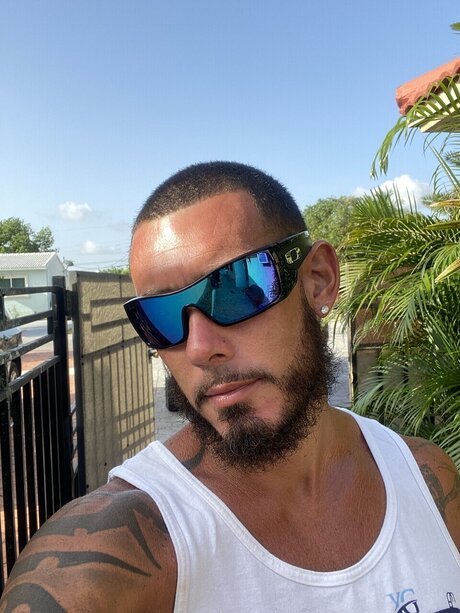 Xavier onlyfans striptease