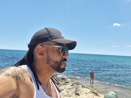 Onelove13 only fans naked