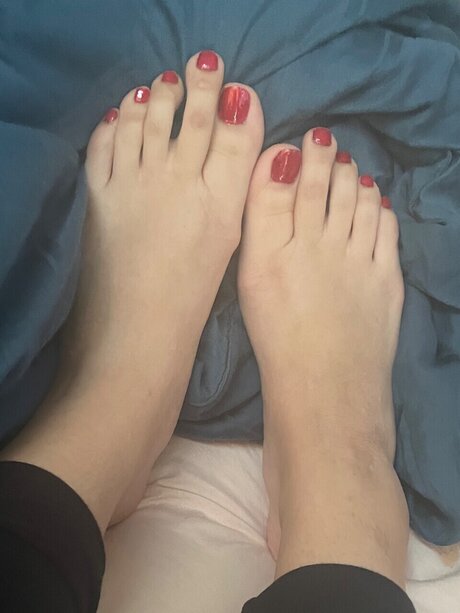 YummyFingerToes onlyfans lesk