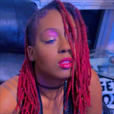 LiV LiLLiaN formerly LiiV LiCKeNZ_ onlyfans model images