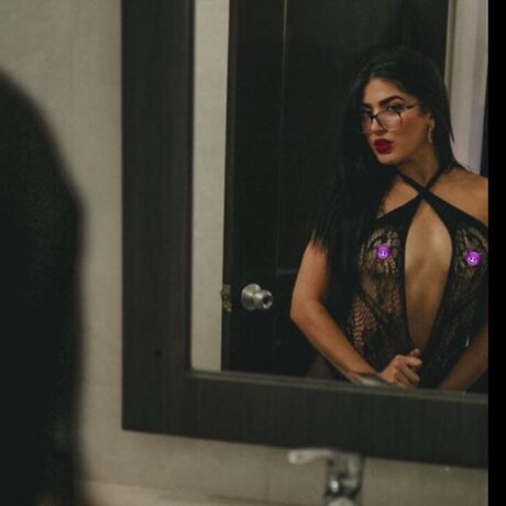 LAURA GUZMAN sex tape onlyfans