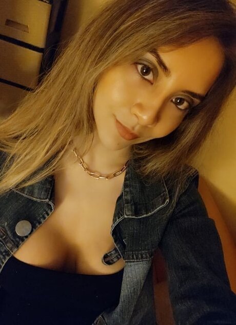 Mj Davila is on onlyfans