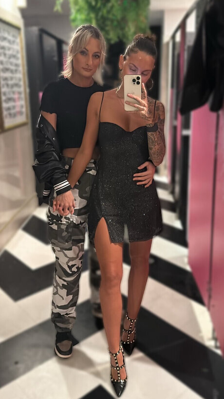 Queens Xena amp amp Zara nude leak onlyfans