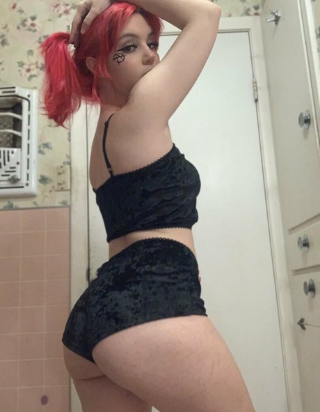 anarchyelmo onlyfans model photos