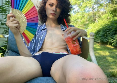 JellyGrave onlyfans nude