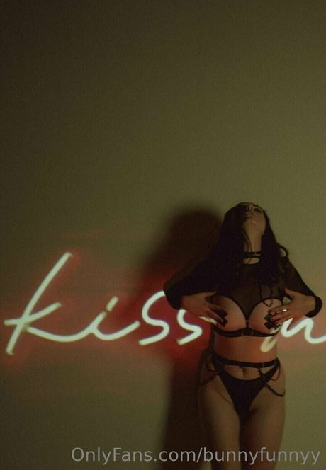 pssy bunny only fans xxx