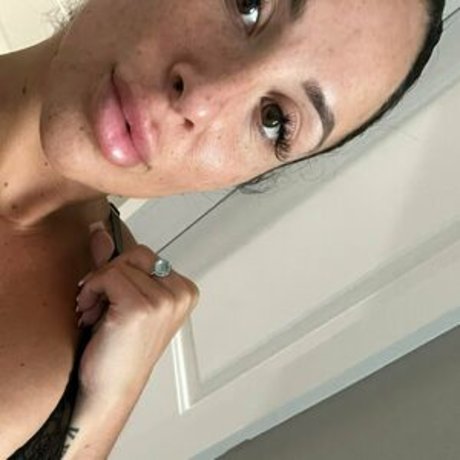 cocomarie19 onlyfans sextape leak