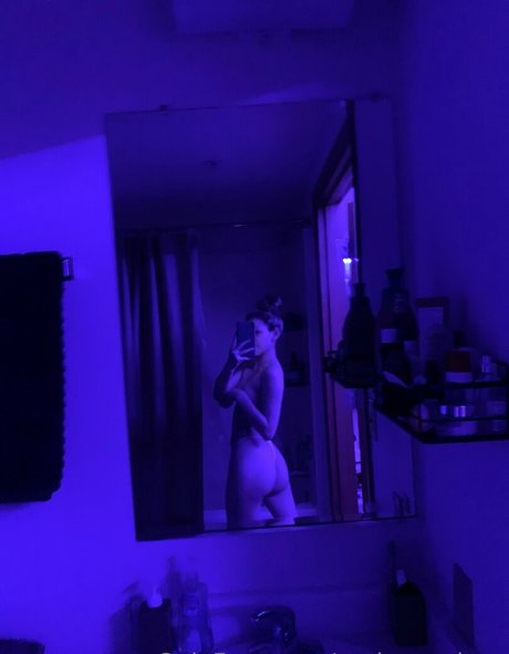 parisangelxxx onlyfans model