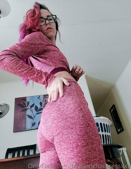 bellaenchantressxxx only fans leak