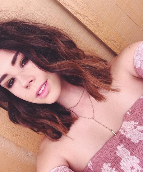 Jillian Rose Reed is on onlyfans