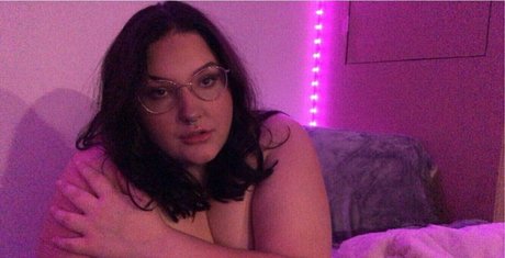 squishmellow20 onlyfans x