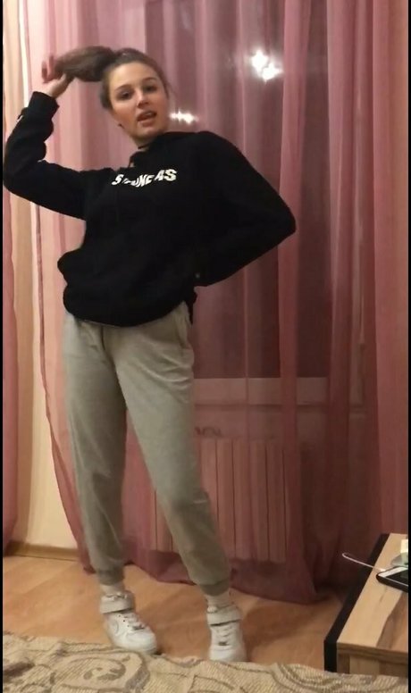 karina raspberry leak only fans