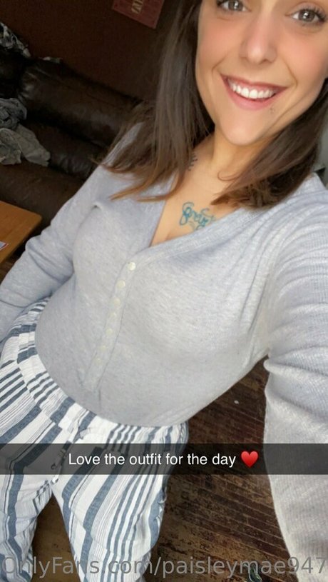 paisleymae9477 leaked onlyfans sex tape