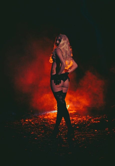 BloodyNyuu onlyfans public photos