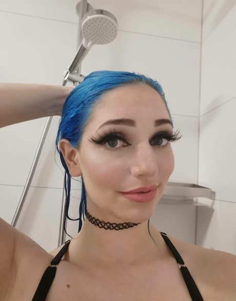 BloodyNyuu onlyfans explicit content