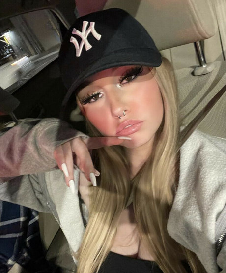 haileyyfriz leaks only fans