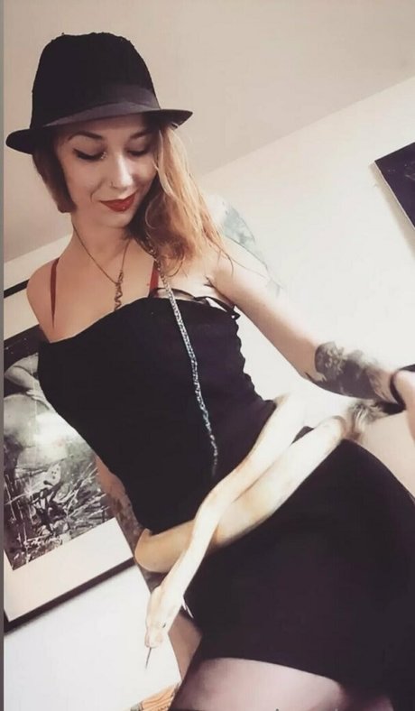 artnvenom onlyfans fuck