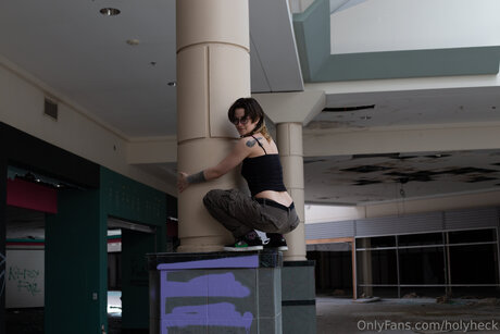 holyheck onlyfans model photos