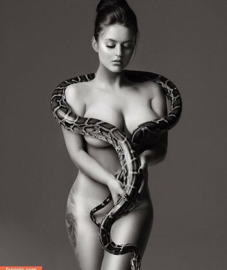 Xenia Inez onlyfans sex