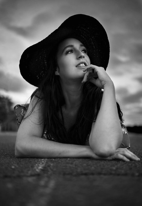 naughty wife life onlyfans porn leak