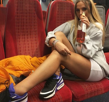 Hana Alexiss onlyfans sex leaked