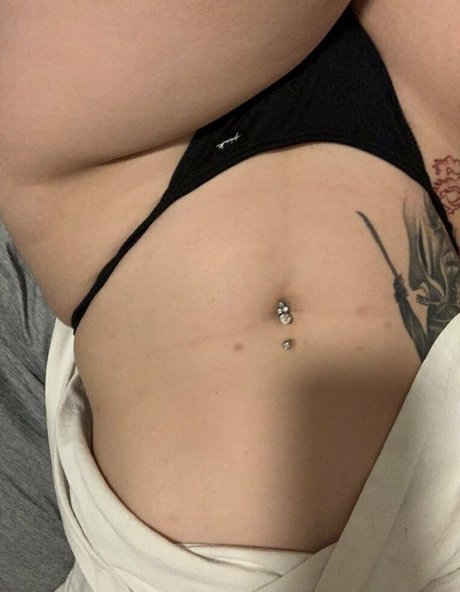 Crybabyxnina onlyfans model photo