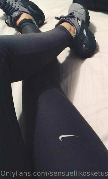 sensuellikosketus nude only fans leaks