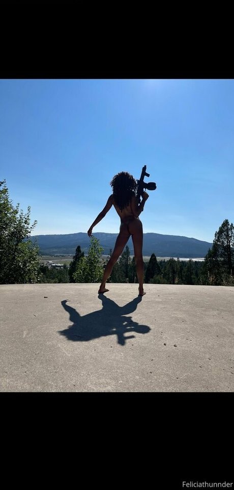 feliciathunnder onlyfans gratis