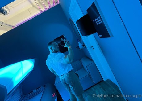 flexxxcouple onlyfans nude tits