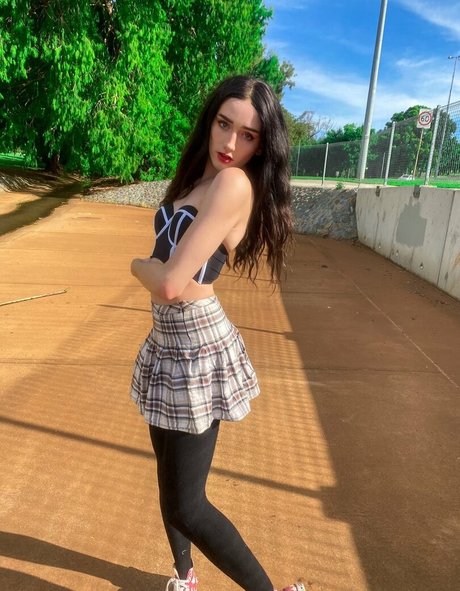 Venus Moorez onlyfans model photo