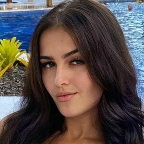 Sthefany Oliveira nude onlyfans leak