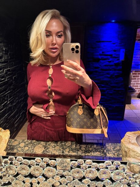 lucyannebrooks free onlyfans