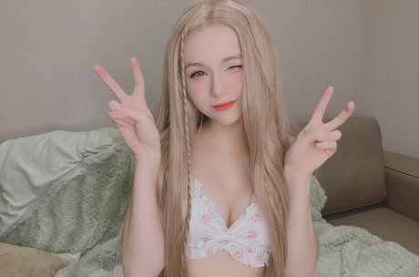 Rachel Blossom only fans photos