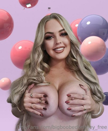 bigboobedbritneyvip onlyfans photos