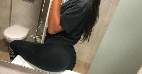 sesianafree01 nude onlyfans pics