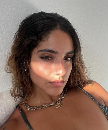 Isabella Ladera onlyfans full