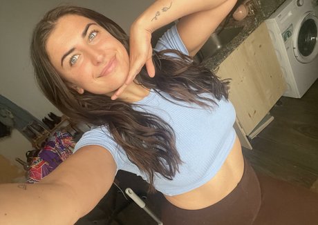 crazybritishoe onlyfans free content