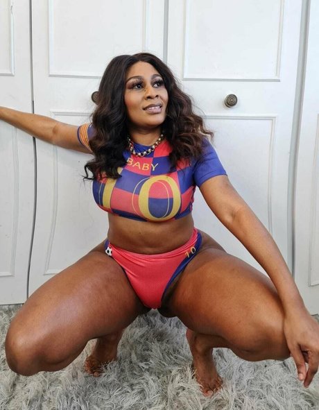 bigasstrishavip naked onlyfans leaks