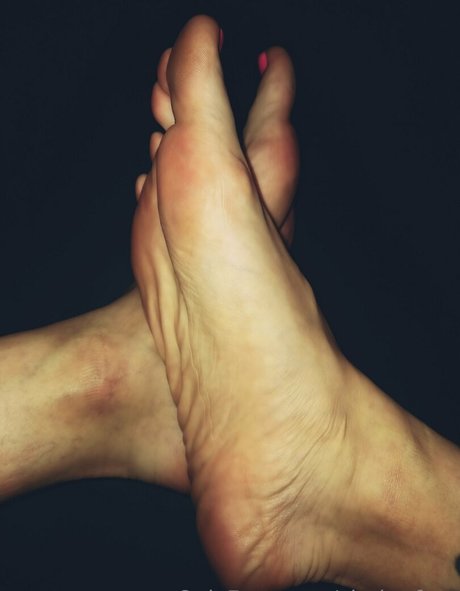 clarita feet tits onlyfans