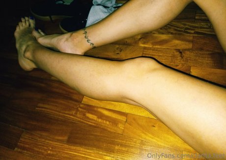 clarita feet onlyfans nude porn