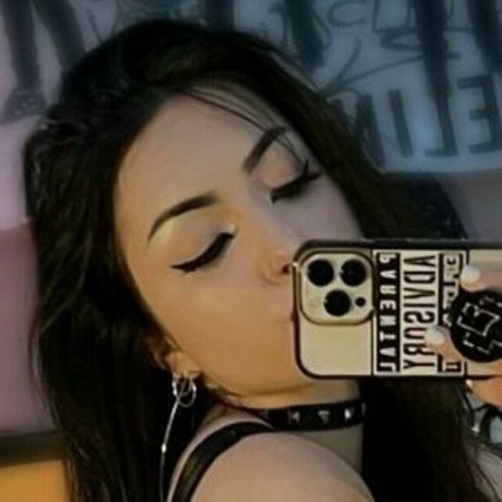 ghostwifeey onlyfans pics