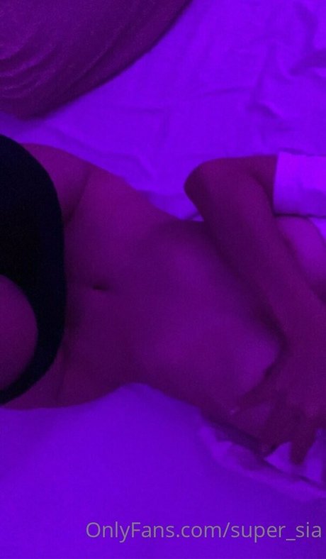 siathedear only fans nude leaks