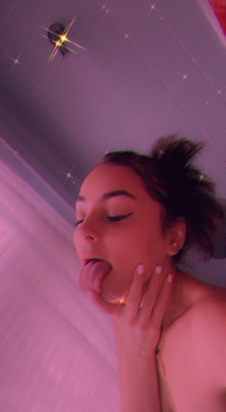 neesababyy only fans nude leaks