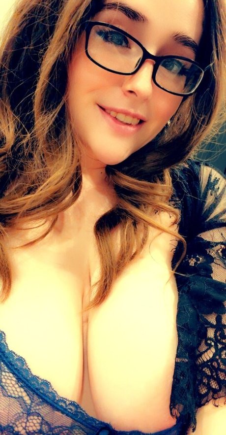 Sophia Swallow onlyfans porn leaked