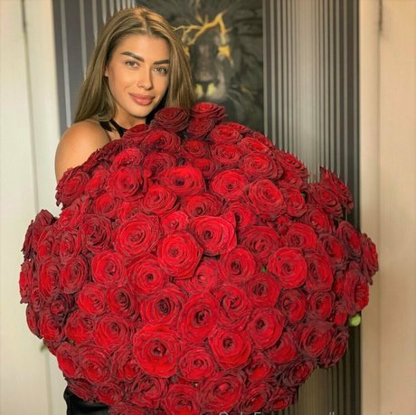 loveyarina onlyfans naked