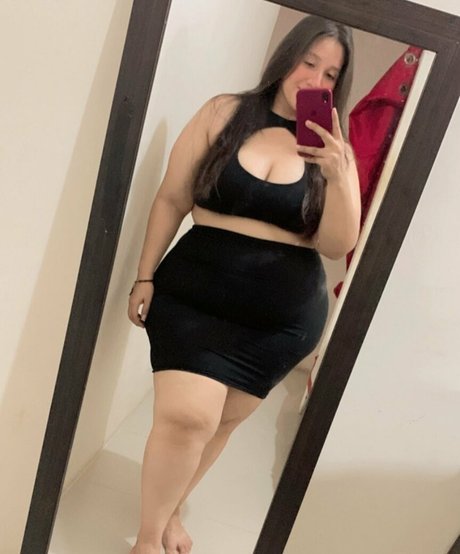 Andreina Valencia onlyfans porn