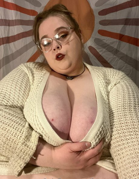 fatstonerchick leak onlyfans nude